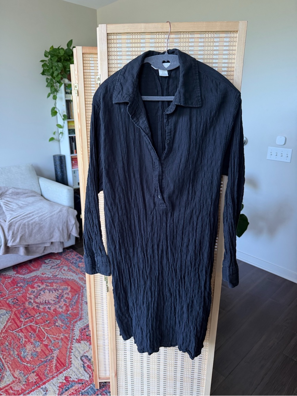 H&M Black Long-Sleeve Crinkle Tunic Dress